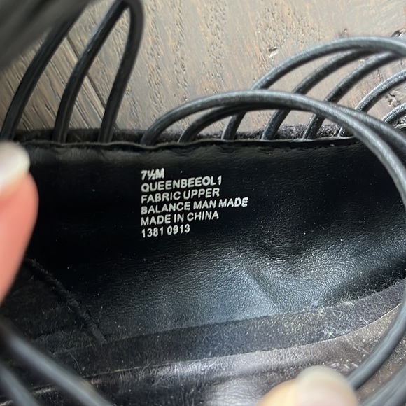 Black Wedge Heels from Nine West, size 7 - Picture 6 of 6